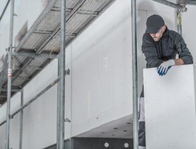 Astuces pour négocier les prix d’isolation extérieure pour votre maison de 140m2