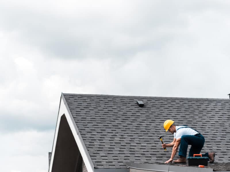 Couvreur ardennes : matériaux et styles de toiture pour sublimer votre habitat