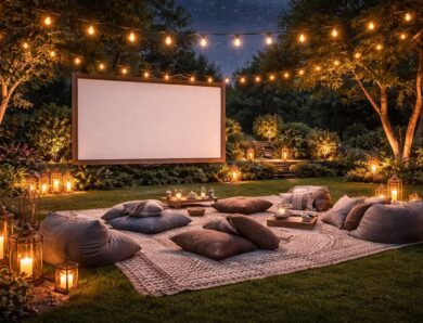 Jardin : soirées film et aménagement extérieur autour d’un écran de projection